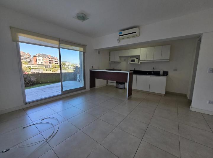 Departamento en alquiler en Islas del Canal 5