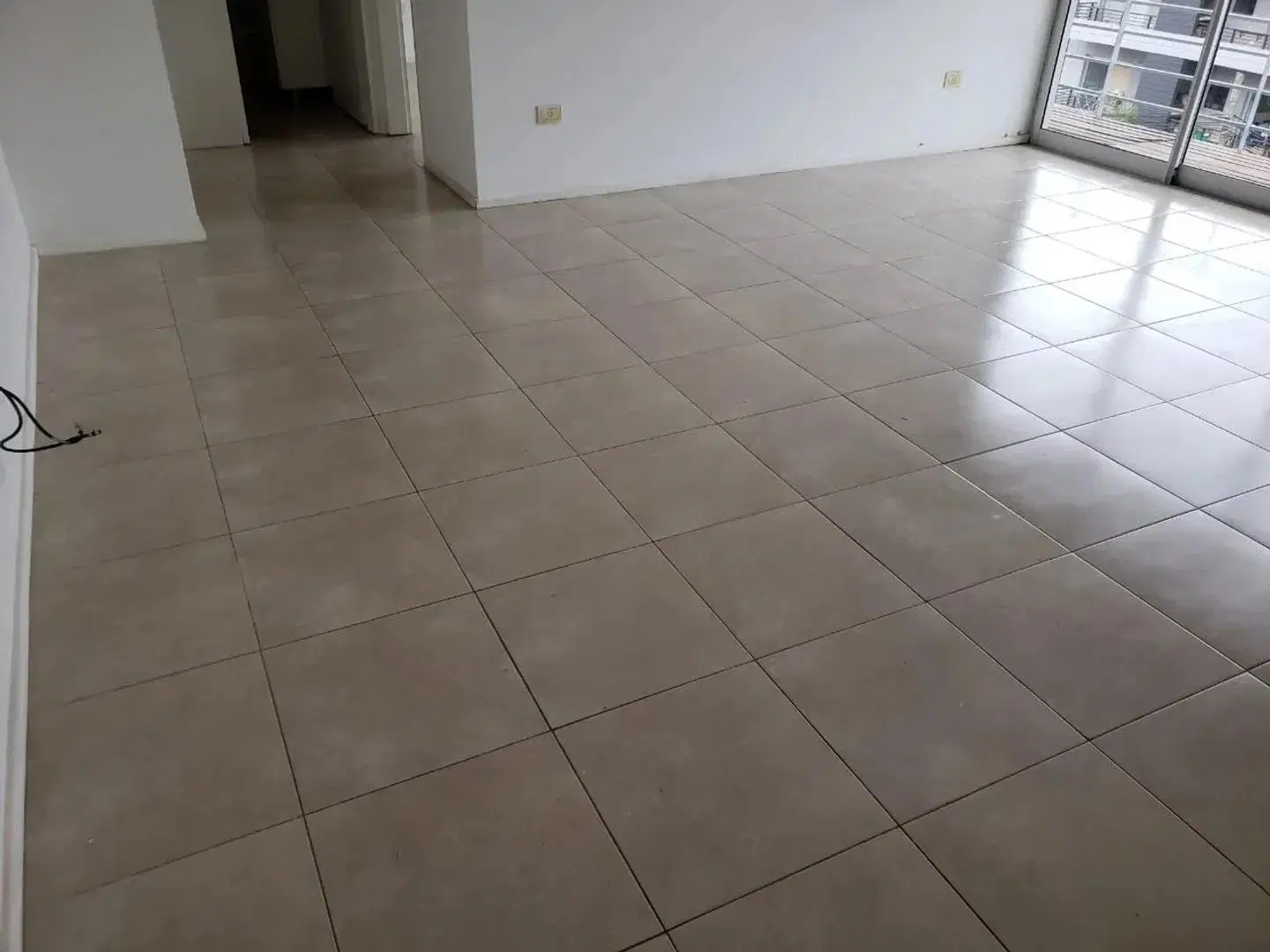 Amplio departamento de 2 ambientes en Tigre 2