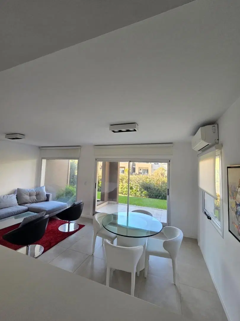 Departamento de 4 ambientes con jardín y salida al lago 3