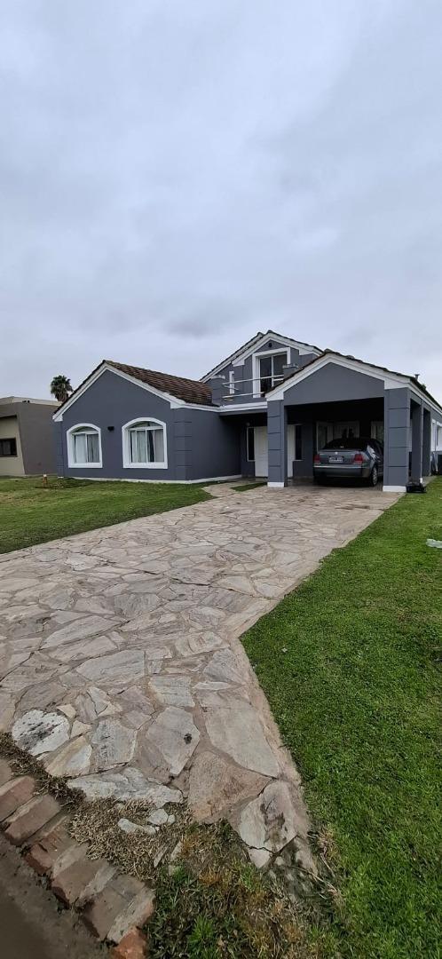 Foto de CASA EN VENTA EN PILAR, imagen 1