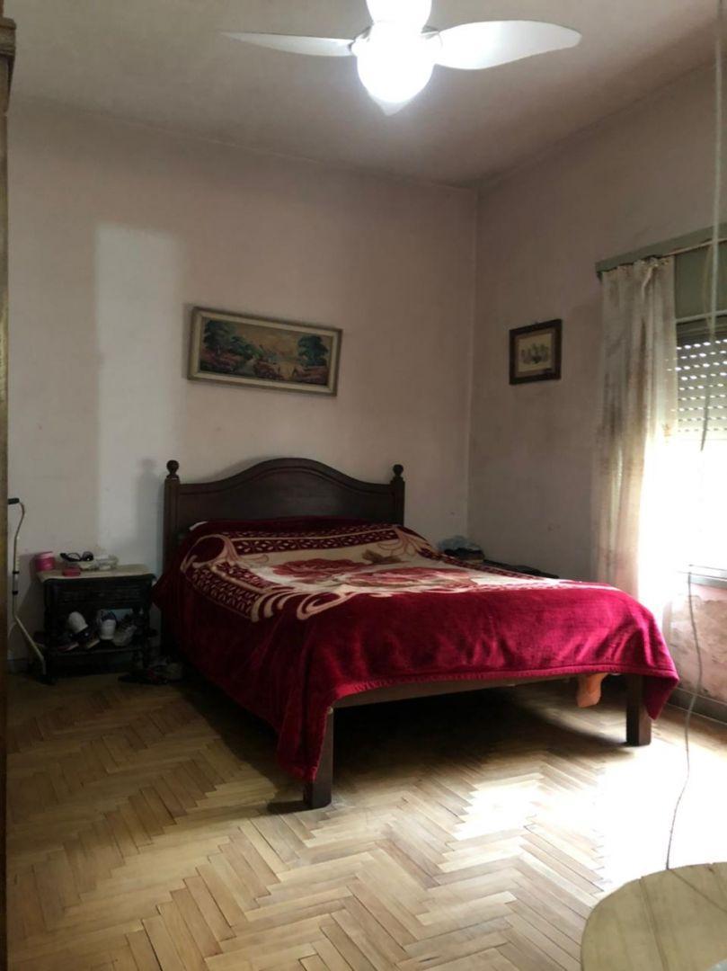 Casa 2 Dorm.. | Av 14 295 4