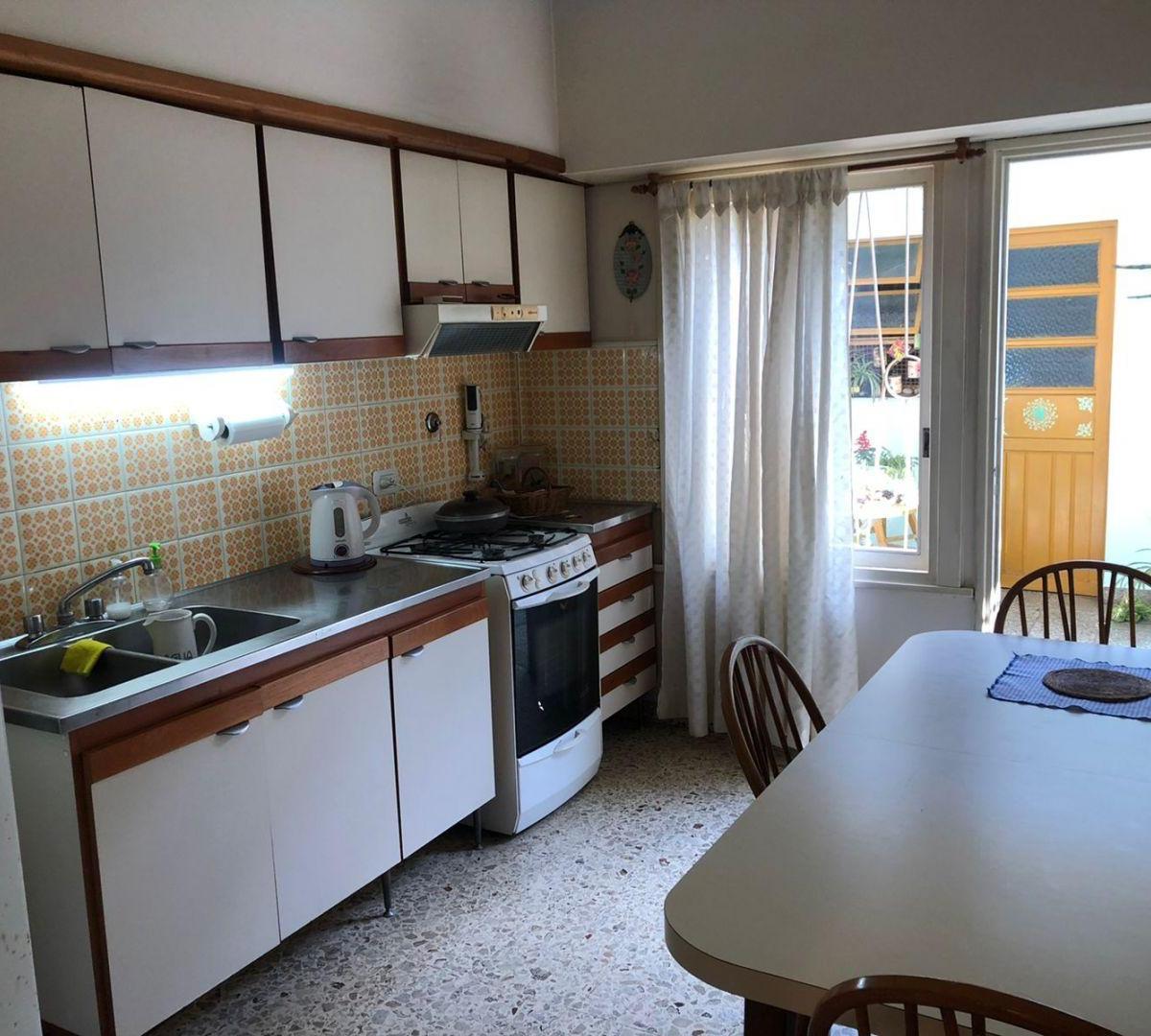 Casa 3 Dorm.. | Calle 11 4680 2
