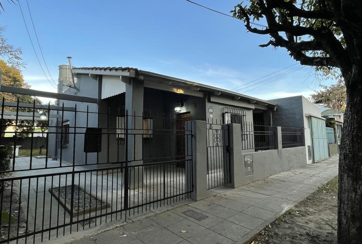 Casa 2 Dorm.. | 45 5767 4