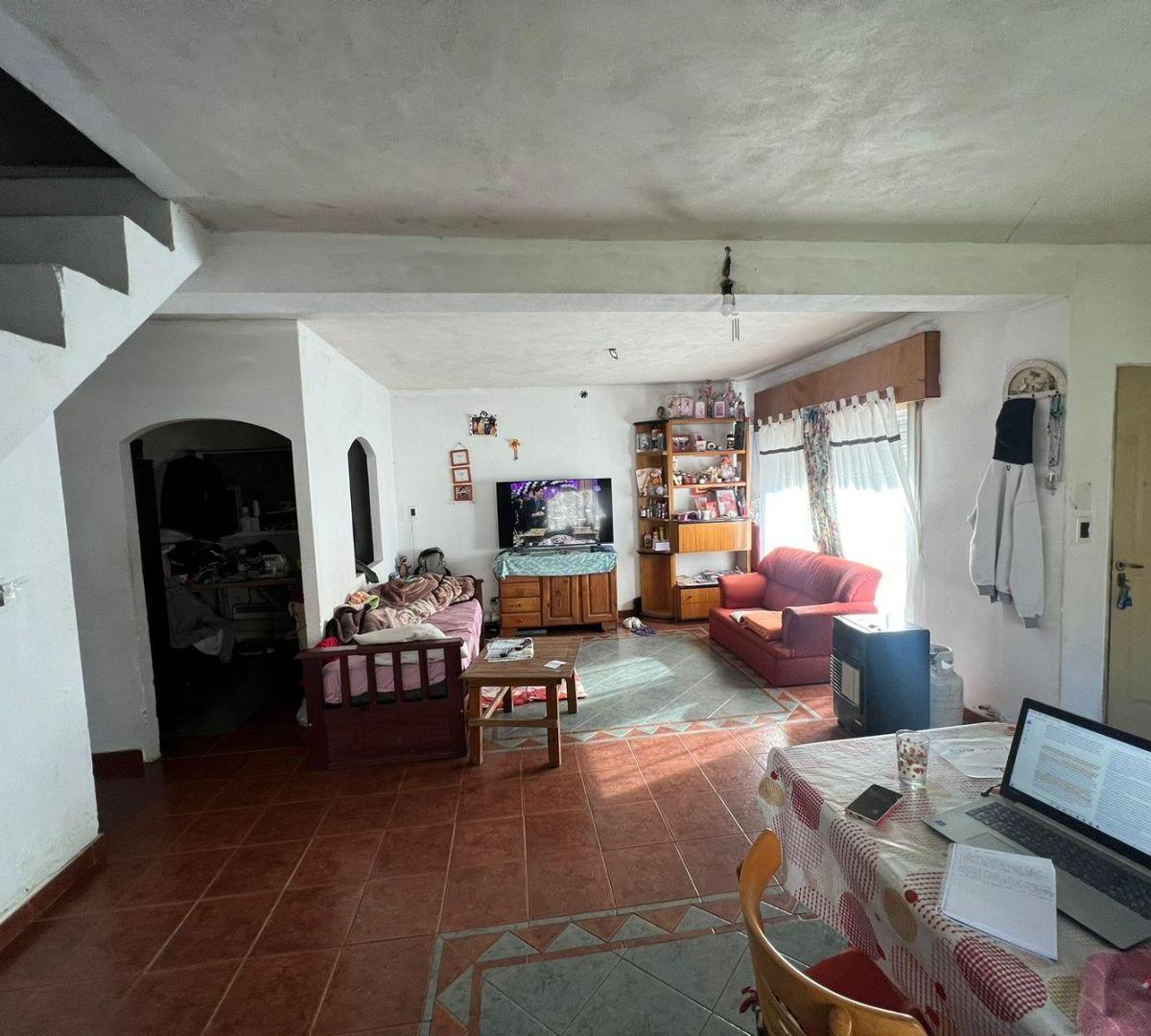 Casa 2 Dorm.. | Calle Guayaquil 1063 5