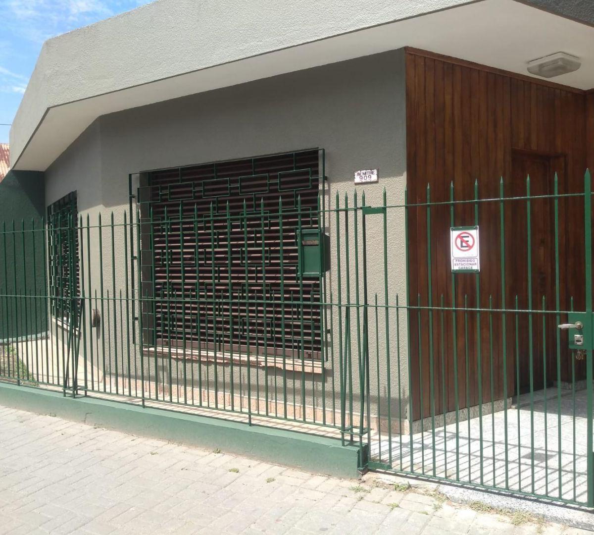 Casa 2 Dorm.. | Calle Av Mitre 909 4