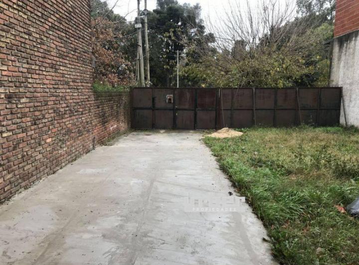Casa 2 dormitorios. | CALLE CAMINO GRAL. BELGRANO 6769 3