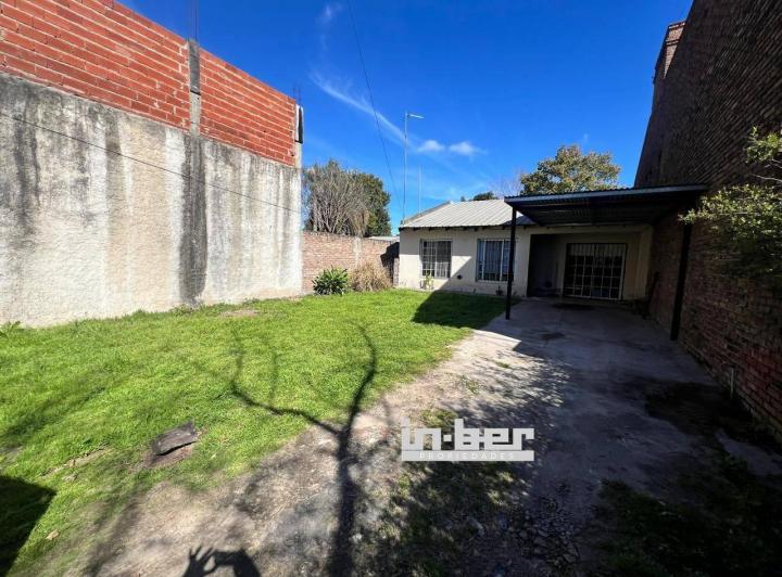 Casa 2 dormitorios. | CALLE CAMINO GRAL. BELGRANO 6769 1