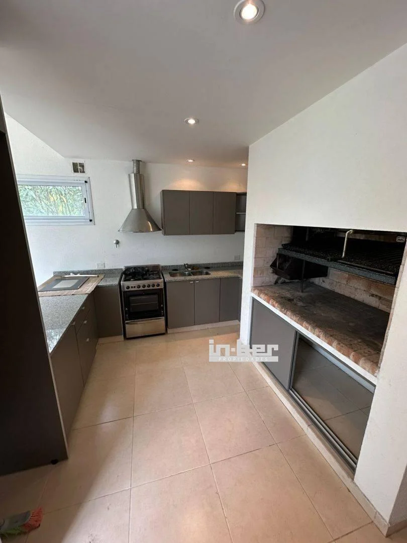 Foto de Casa 1 dormitorio. | Av. Gutiérrez - Hudson 4080, imagen 5
