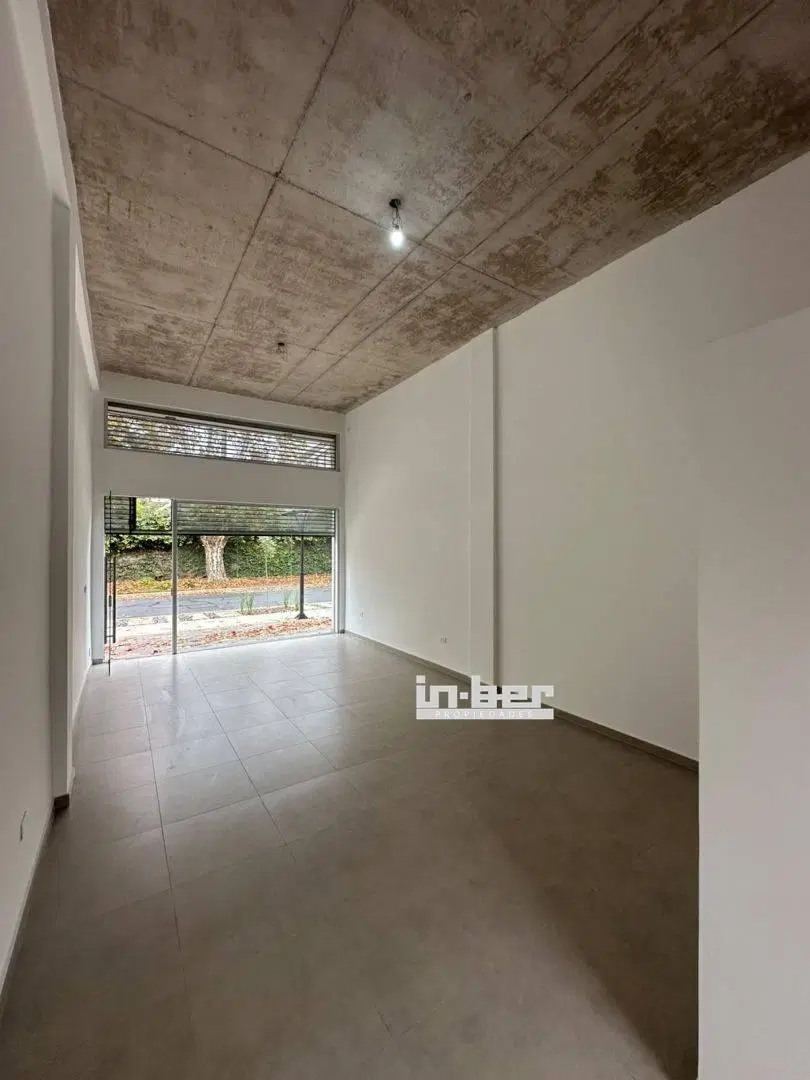 Local . | Calle 364 920 3