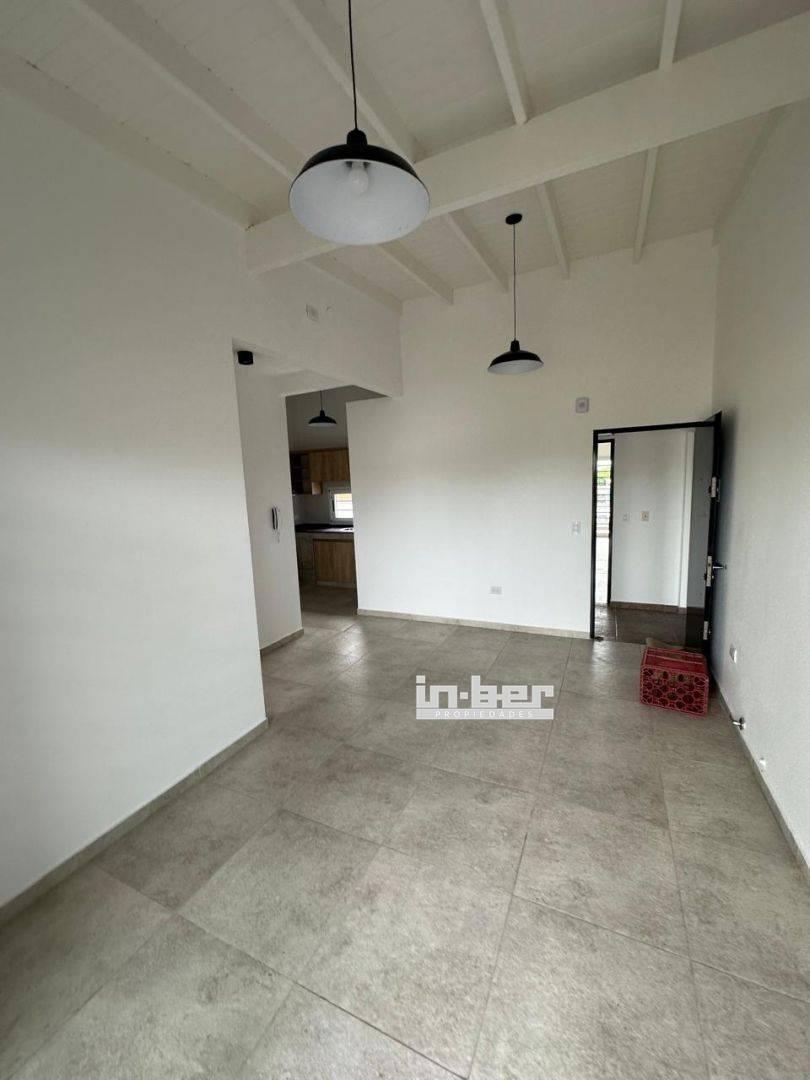 Foto de Departamento 1 dormitorio. | Calle Av. Eva Peron 2749, imagen 2