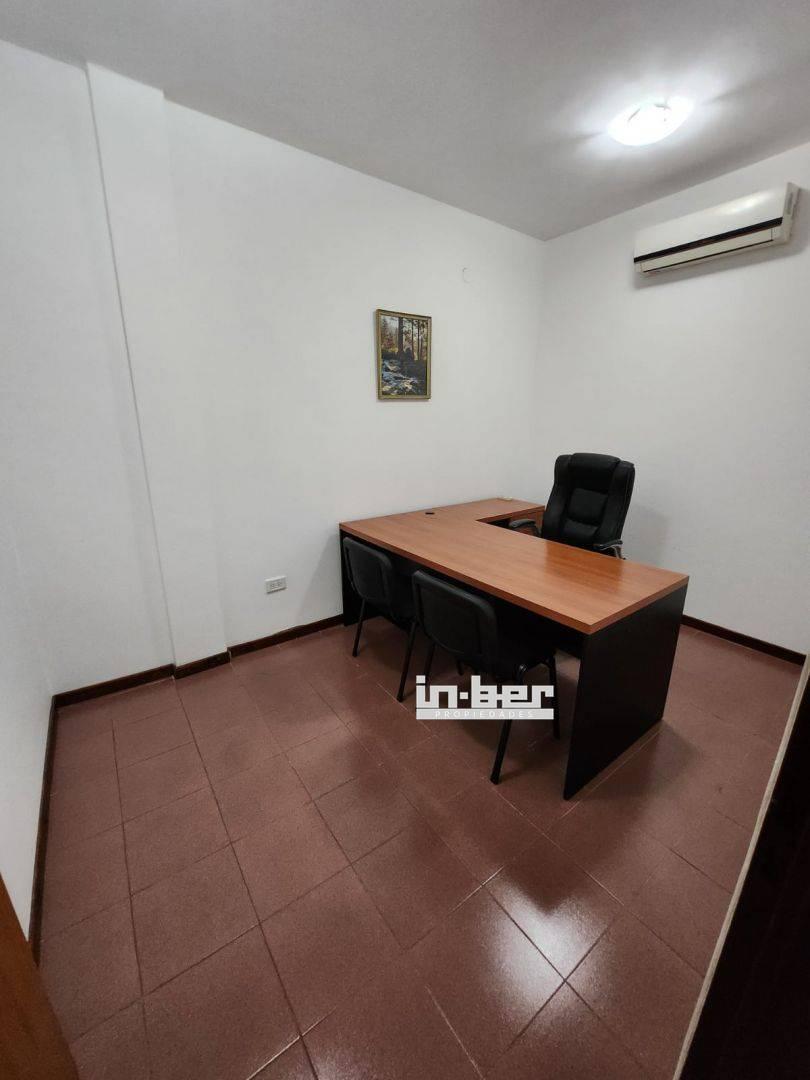 Foto de local y consultorios, imagen 3