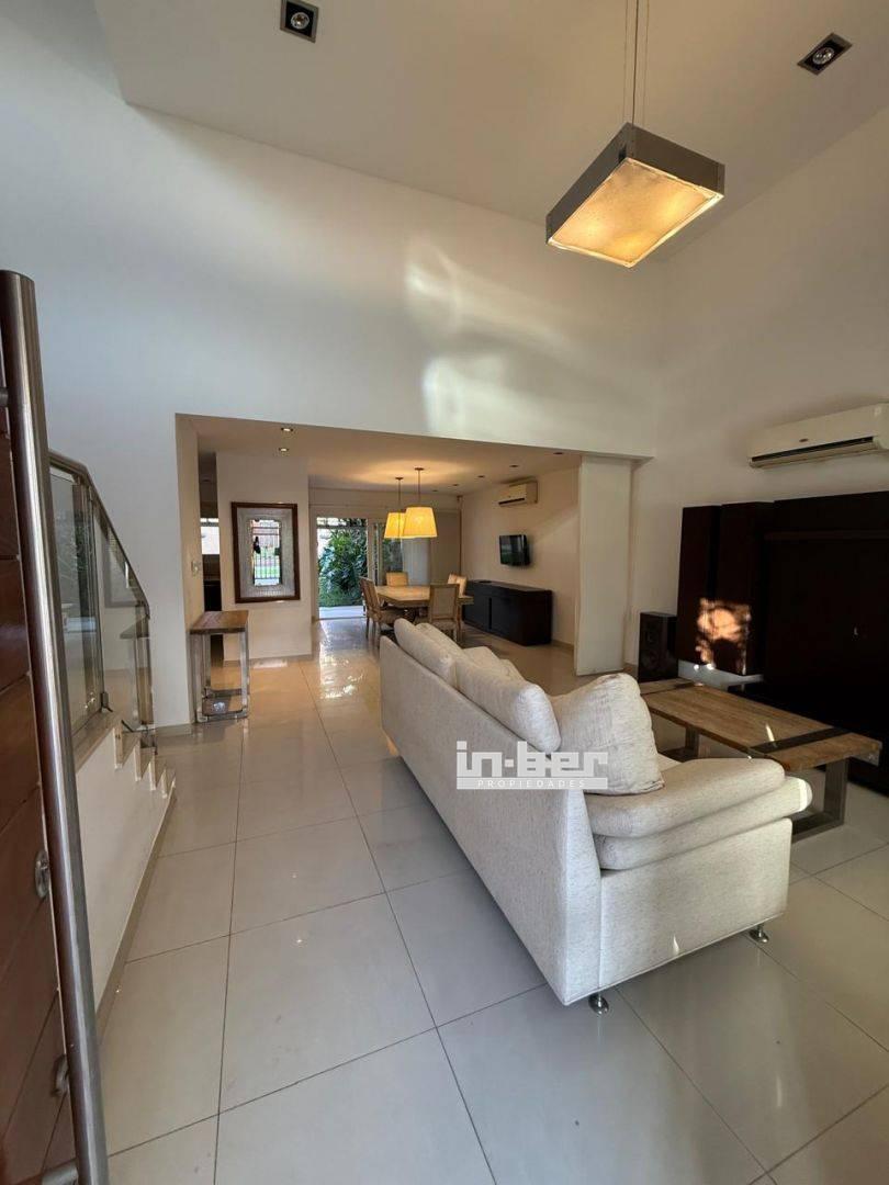 Foto de Casa 6 ambientes 3 dormitorios. | Calle ohiggins 1560, imagen 3