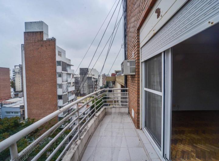 ALQUILO DEPARTAMENTO DE 2 DORMITORIOS EN BALCARCE AL 500 3