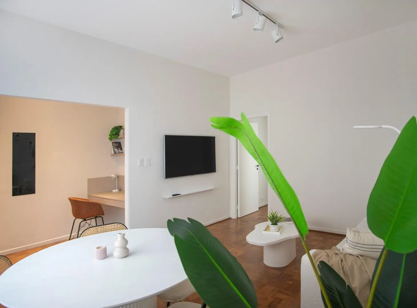 Elegante Departamento 2 Ambientes Completamente Renovado a Nuevo en Barrio Norte 5