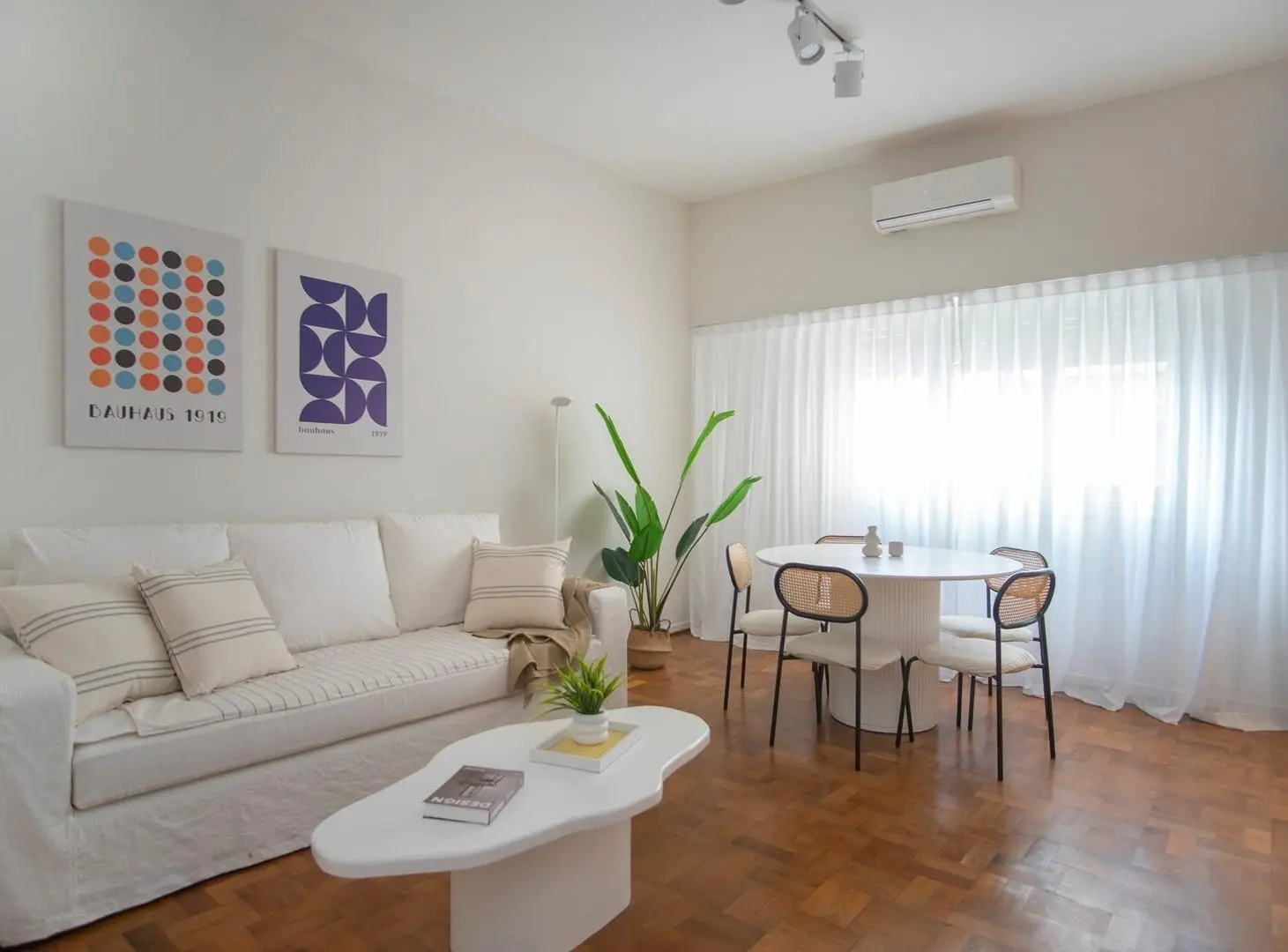 Elegante Departamento Completamente Renovado en Recoleta 3