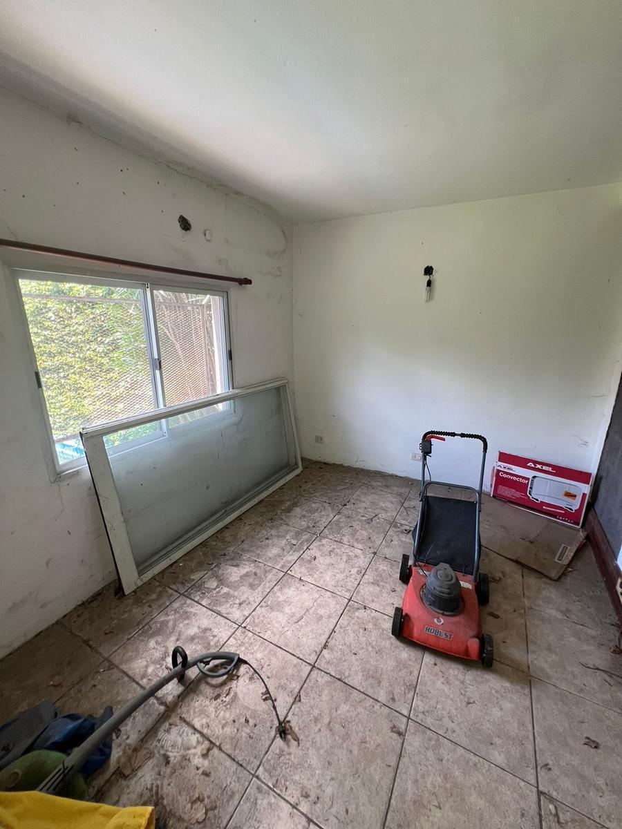 Venta Casa Chalet 300 m² Cubiertos Apto Multifamiliar 5 Dorm. Jardin Piscina a m Av 4