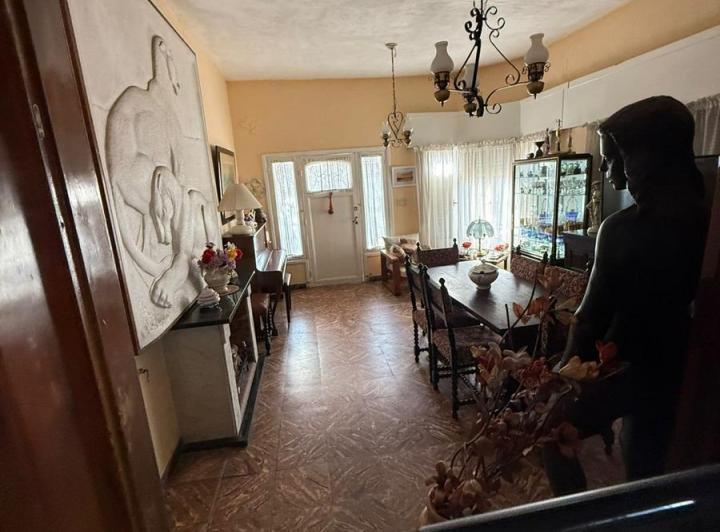 Venta Casa 4 dormitorios jardin garage 3