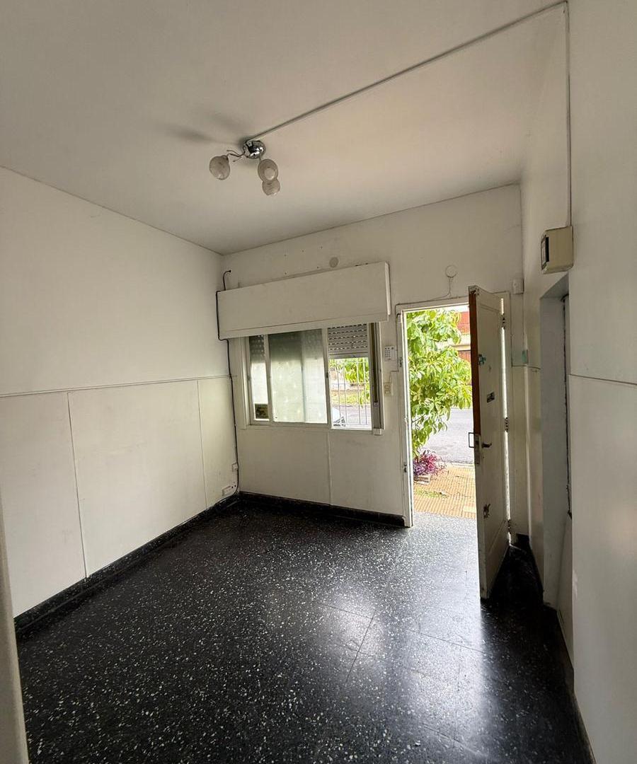 Foto de ALQUILER CONSULTORIO OFICINA USO PROFESIONAL, imagen 2