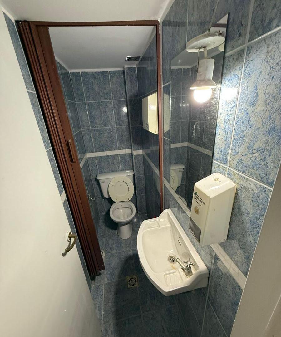Foto de venta Local con monoambiente 2 baños 2 ingresos! oportunidad Saavedra, imagen 3