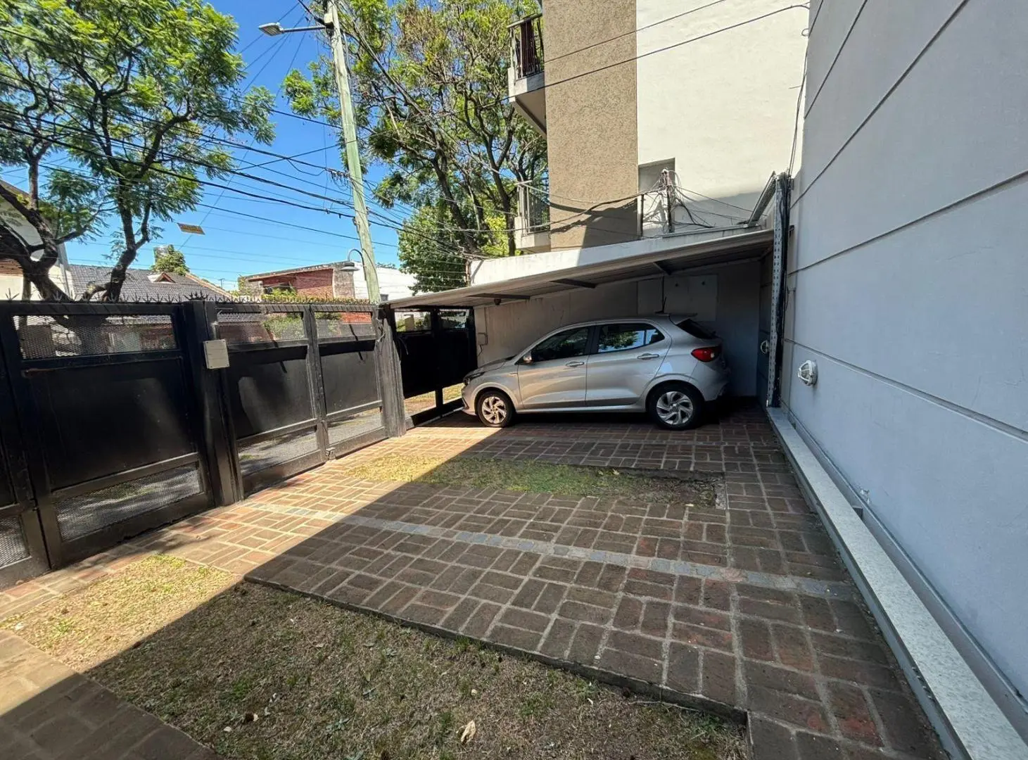 Departamento 2 ambientes CON COCHERA! Excelente Ubicación 3