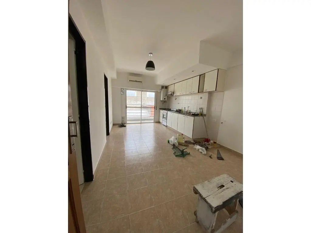 Alquiler Departamento PH 2 ambientes con balcon sobre avenida laprida 1 dormitorio - villa martelli 3