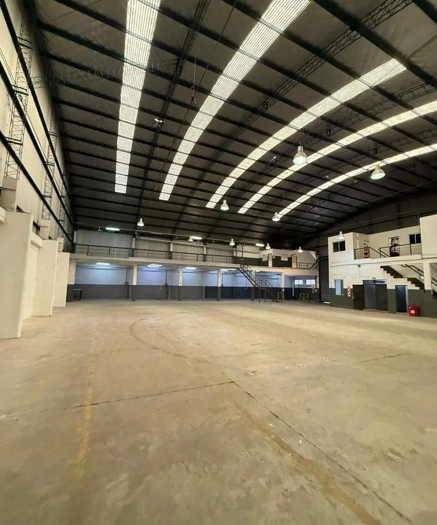 alquiler deposito galpon local con oficinas 1200m2 5