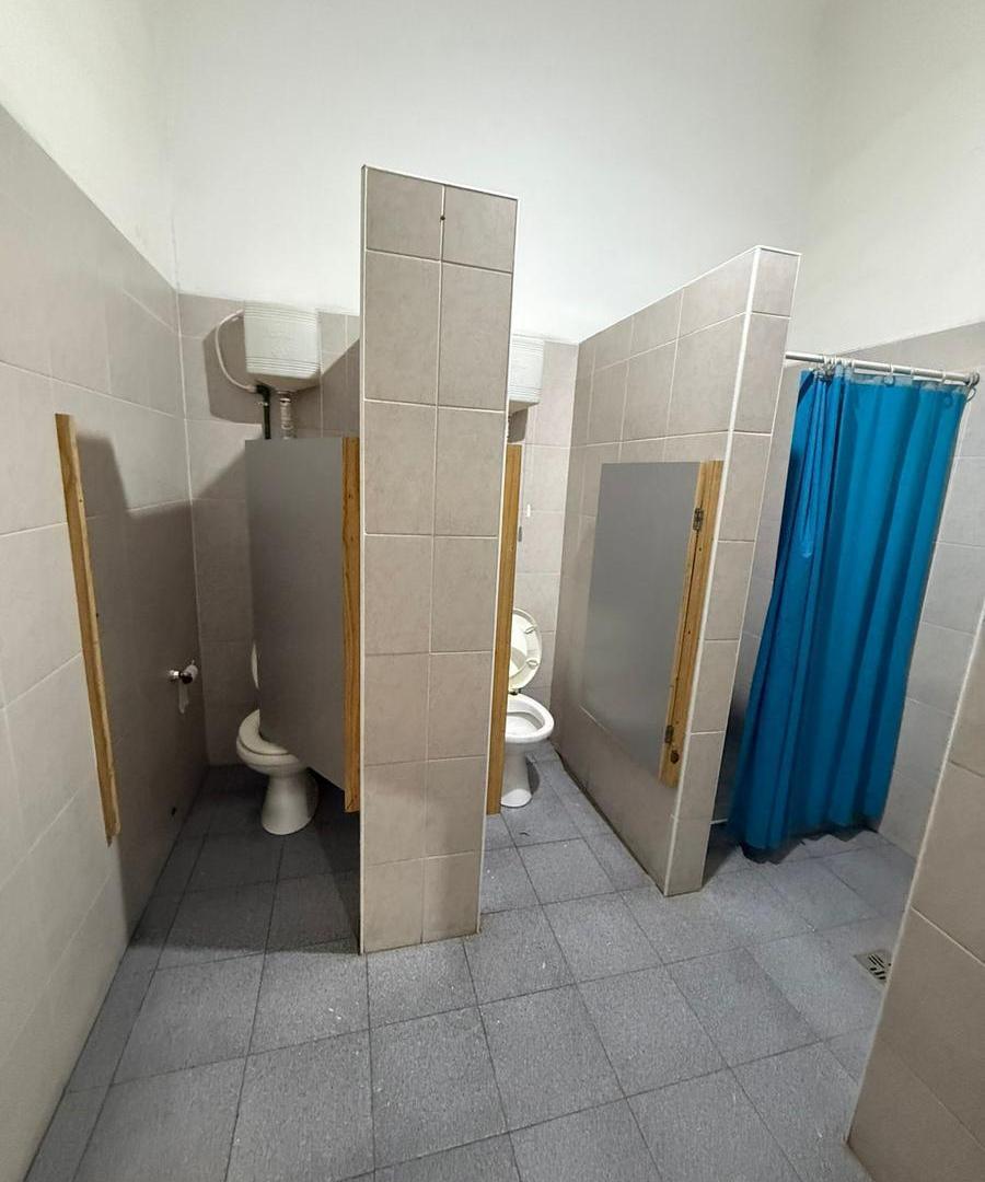 Foto de alquiler deposito galpon local con oficinas 1200m2, imagen 4