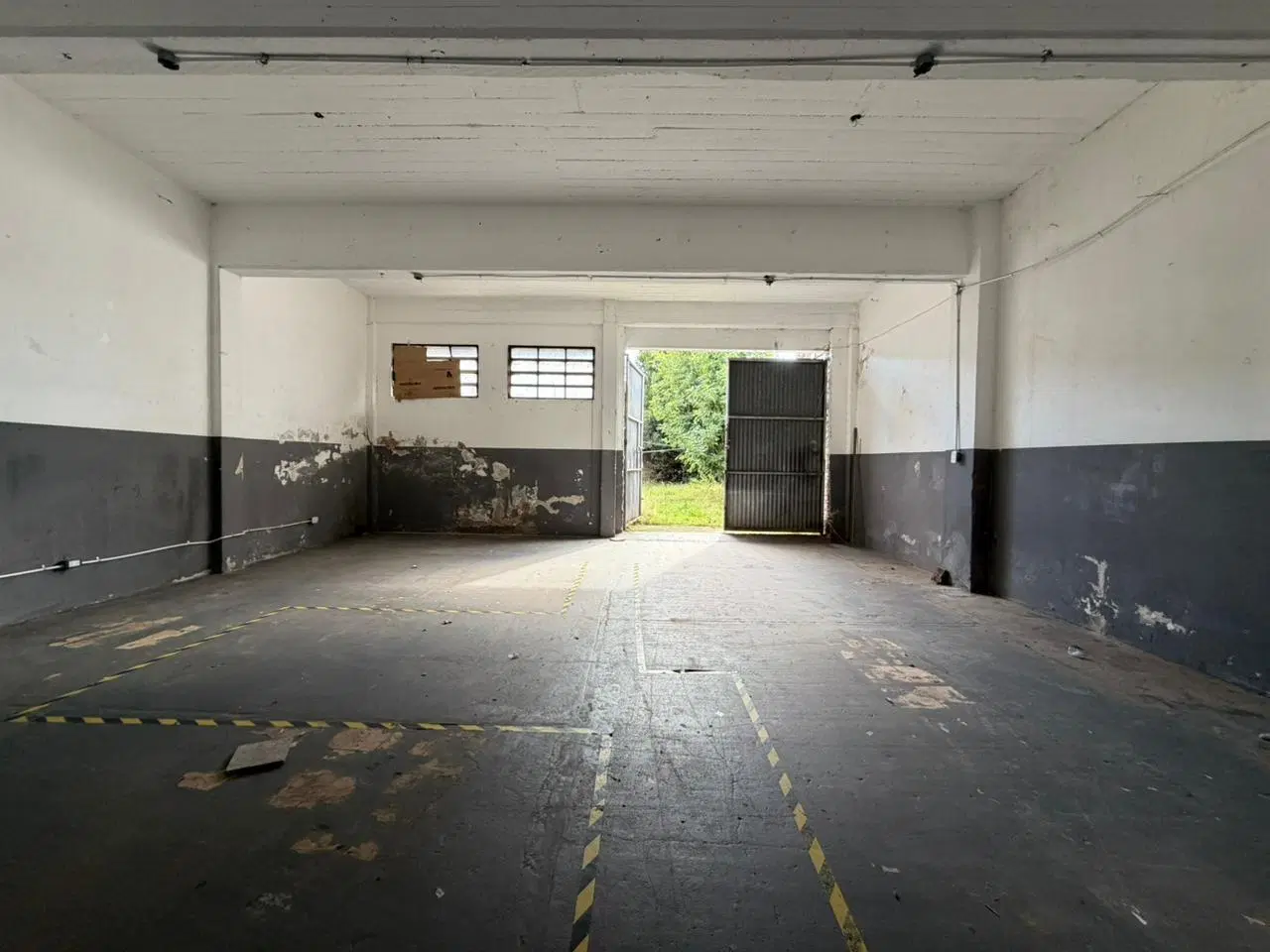 alquiler Local Oficina Deposito 140m2 cubiertos + 90m2 libre 1