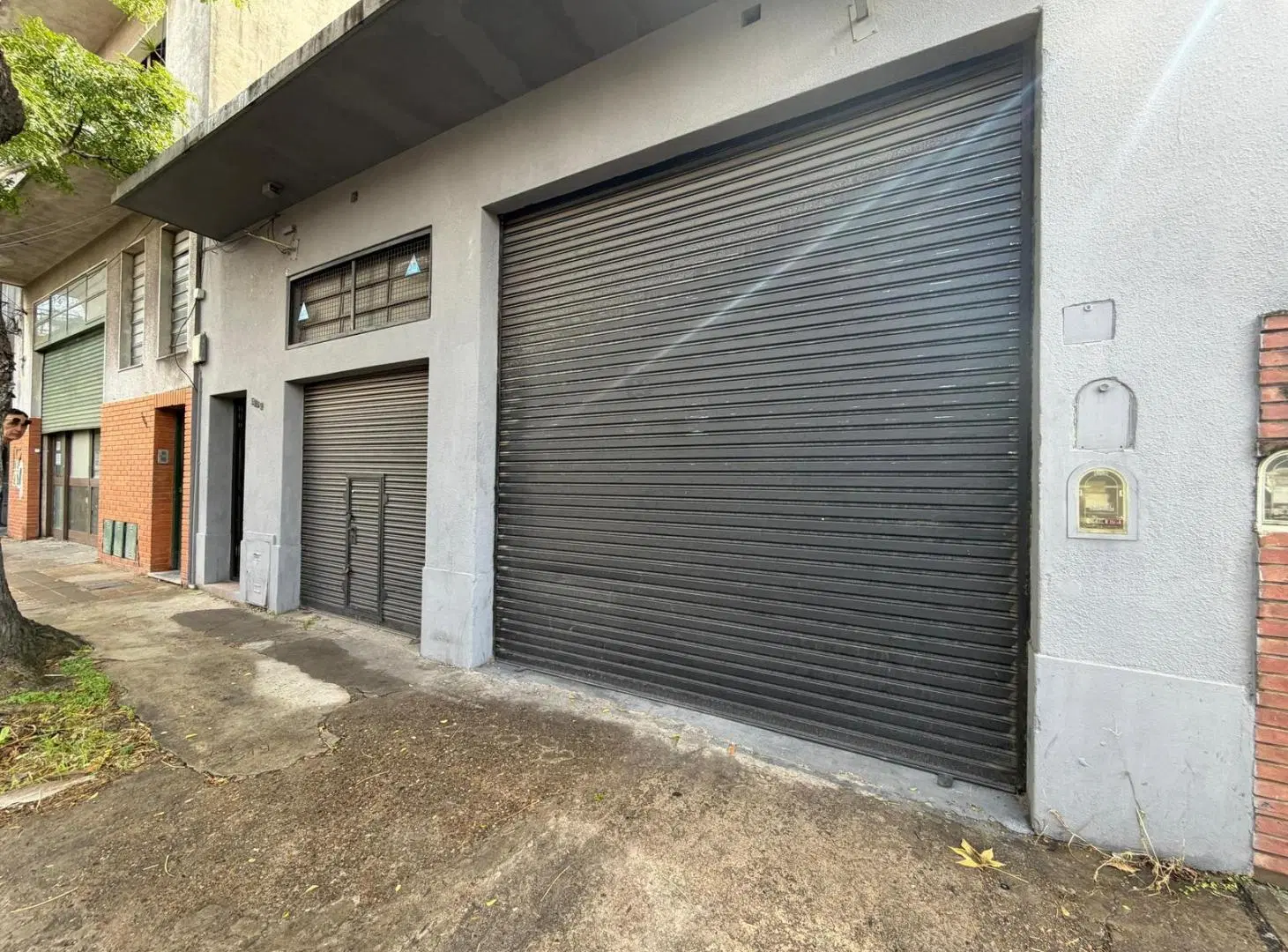 alquiler Local Oficina Deposito 140m2 cubiertos + 90m2 libre 5