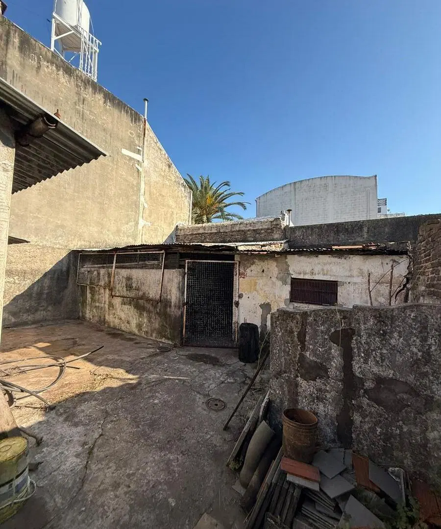 Inmueble apto deposito casa lote de 299m2 con CONSTRUCCION en 1 planta - 8,66x34,64 zona industrial 4