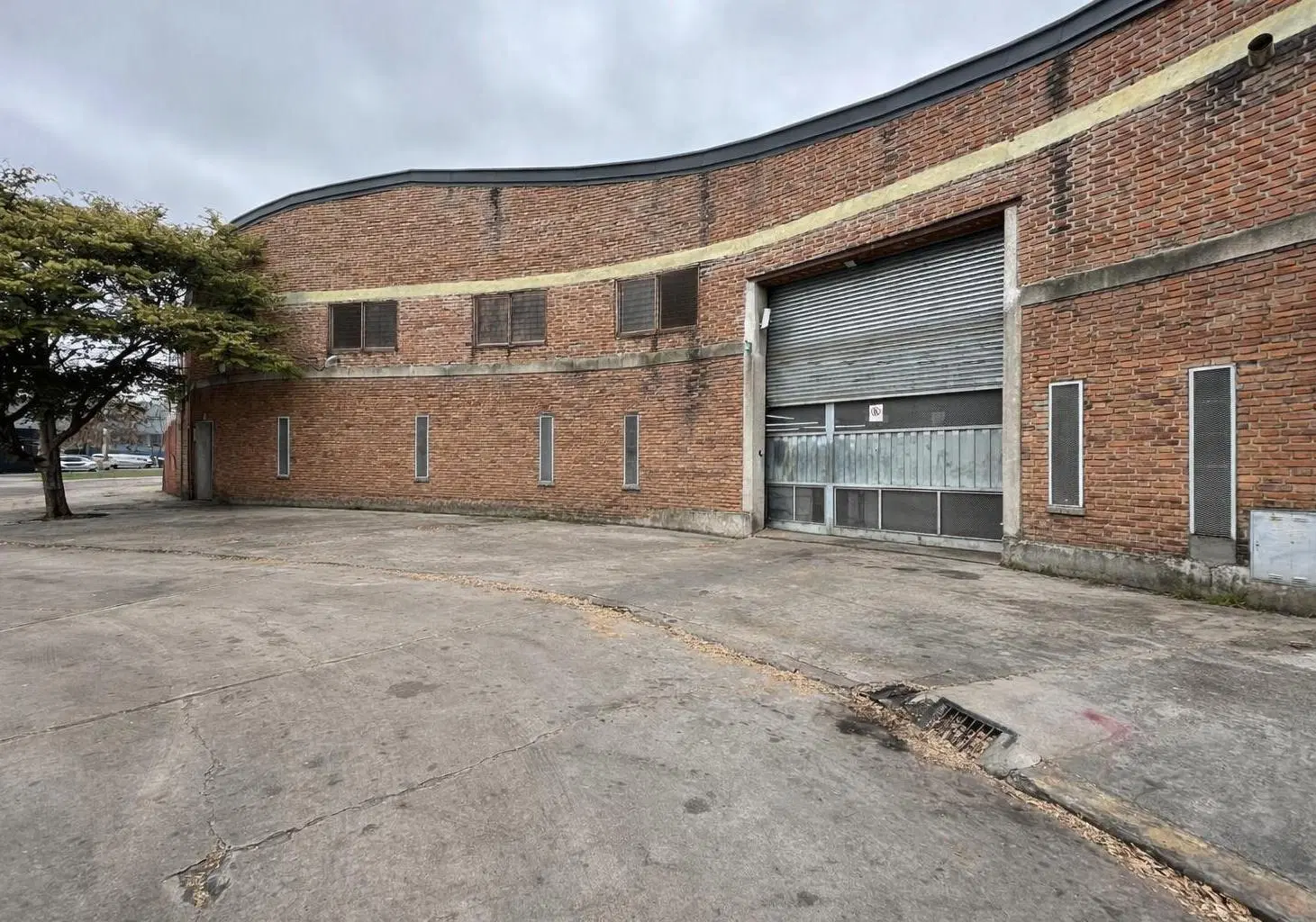 VILLA MARTELLI - GALPÓN INDUSTRIAL - 1.200m2 - EXCELENTE UBICACIÒN Y ESTADO 5