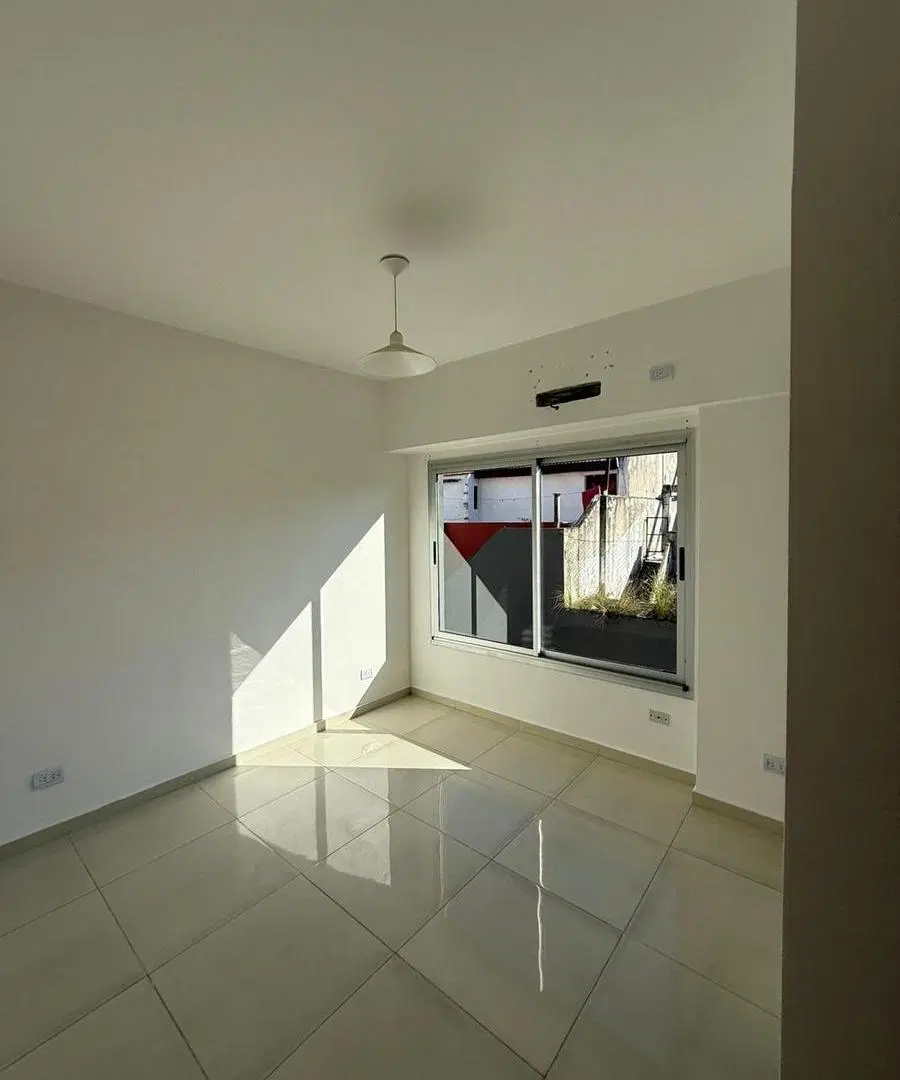 Venta Departamento 2 amb con cochera 2