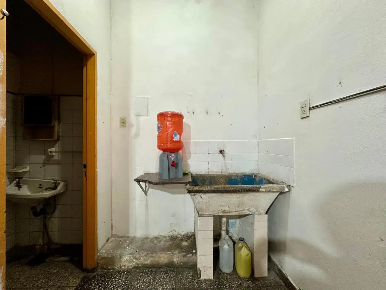 LOCAL DE 40M2 - LAVALLE 3200 4