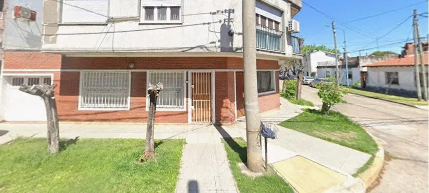 ph casa 3 ambientes jardin garage 2 baños 2 dormitorios 3