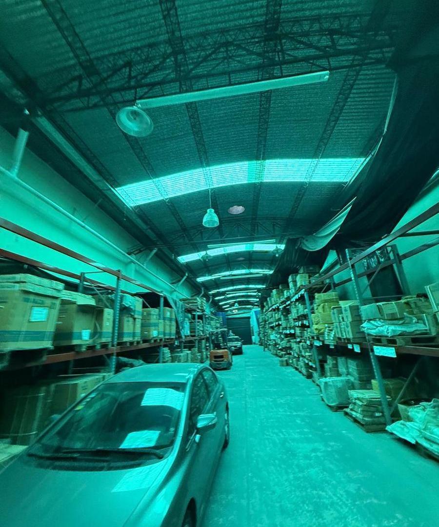 Deposito con oficina 457,40m2