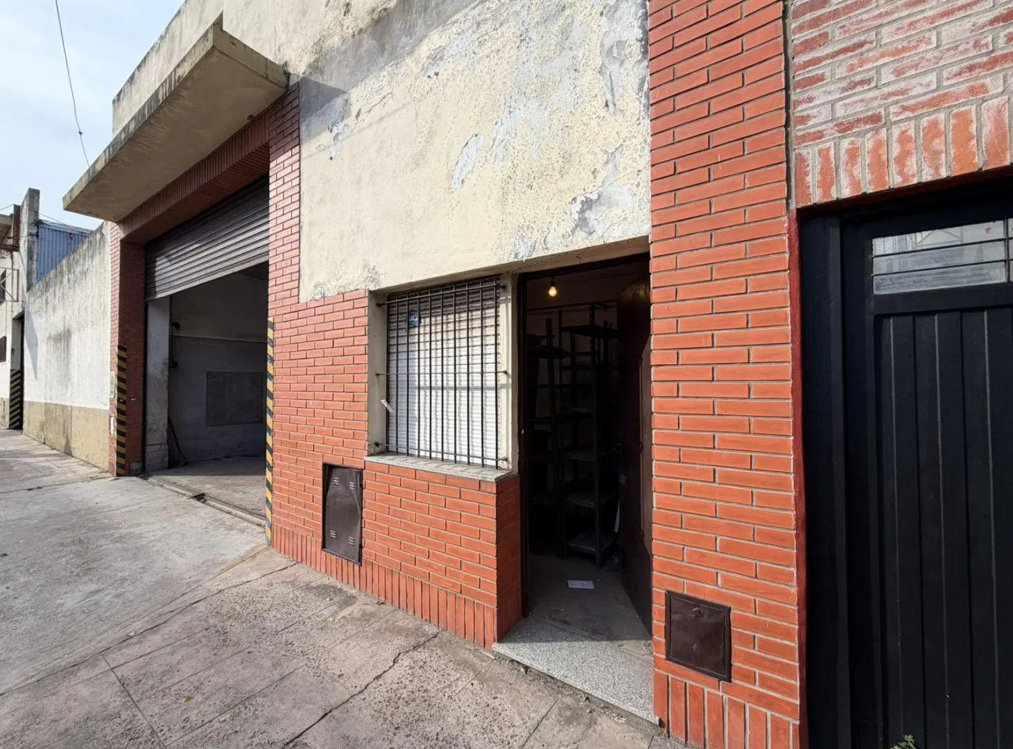 venta deposito Galpón de 223,42 cubiertos - villa martelli 5