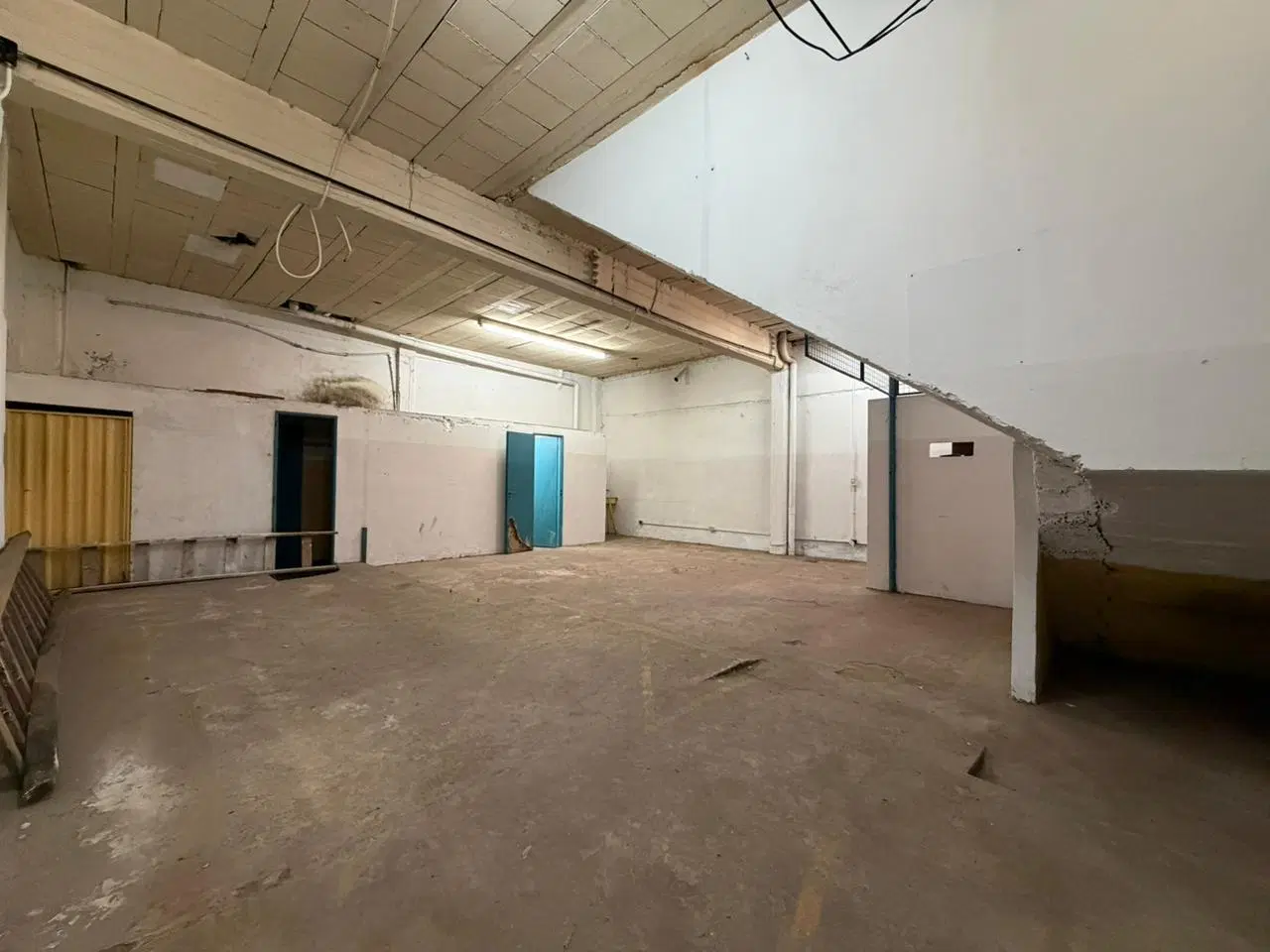 venta deposito galpon con Oficina - 300m2- florida 8