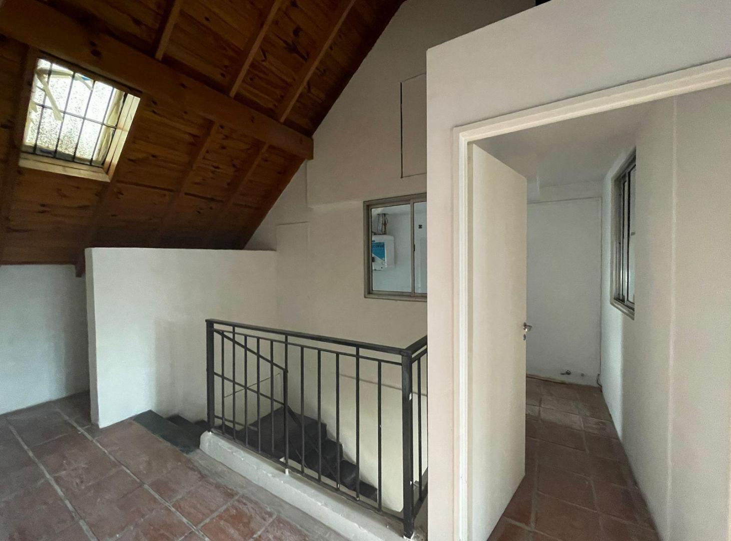 Foto de ALQUILER PH USO OFICINA CONSULTORIO PROFESION - VILLA MARTELLI, imagen 3
