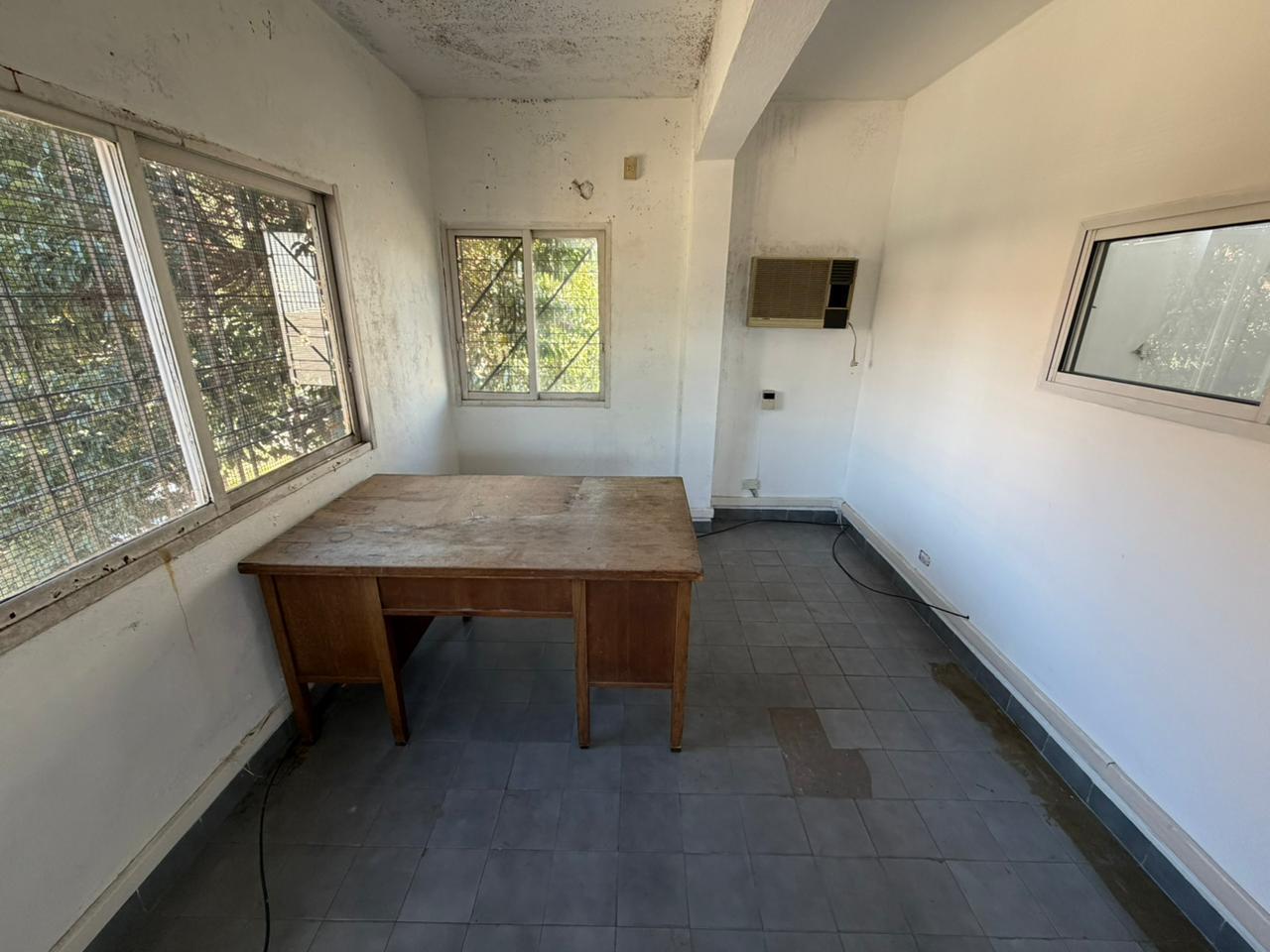 Foto de venta deposito galpon con Oficina - 300m2- florida, imagen 4