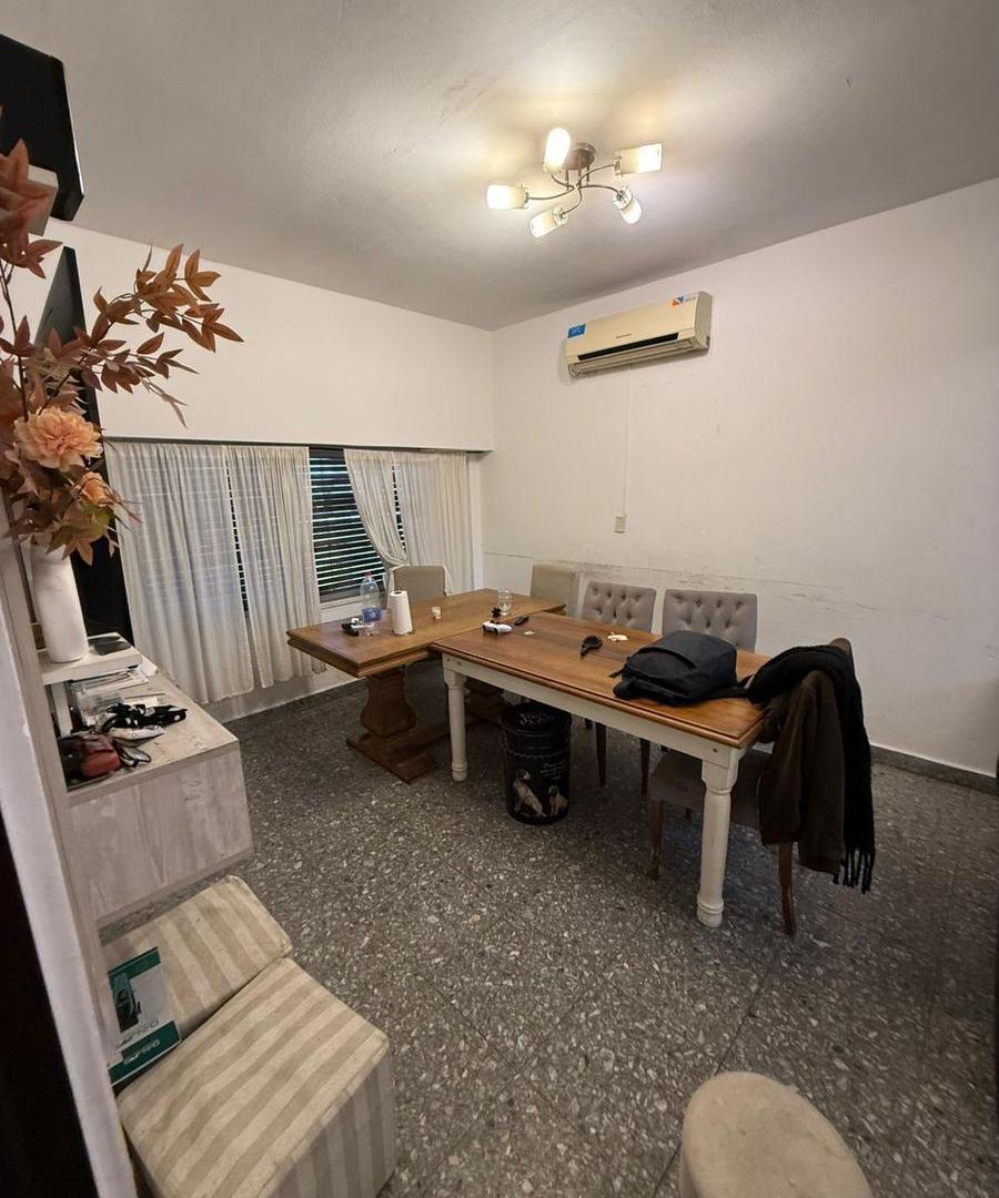 Foto de venta Casa con cochera deposito terraza 4 ambientes, imagen 2