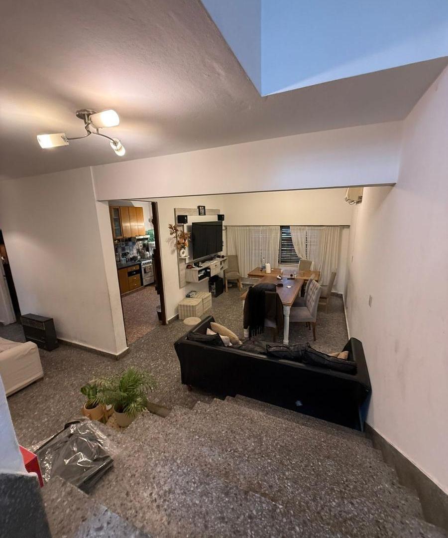 Foto de venta Casa con cochera deposito terraza 4 ambientes, imagen 5