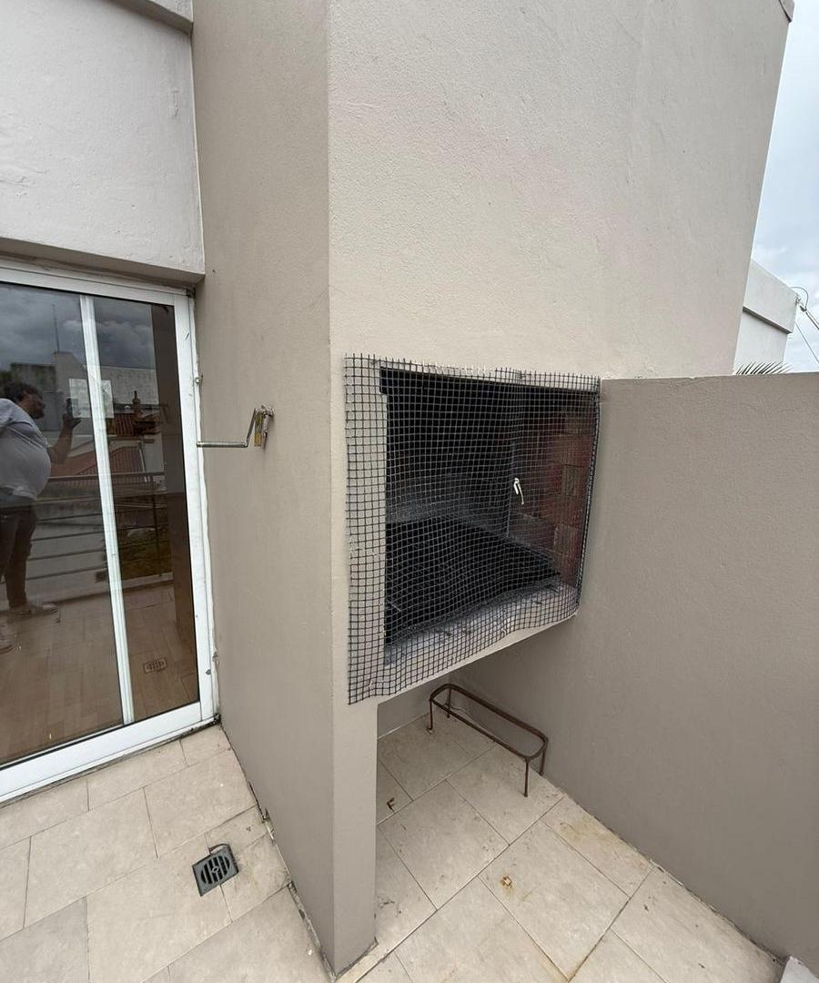 Foto de alquiler Departamento 2 ambientes balcon piscina parrilla, imagen 3