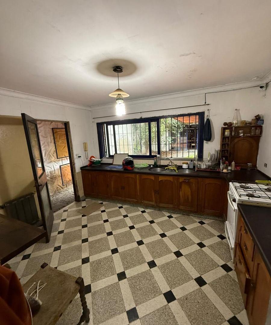 Foto de chalet 4 ambientes con quincho jardin garage, imagen 4