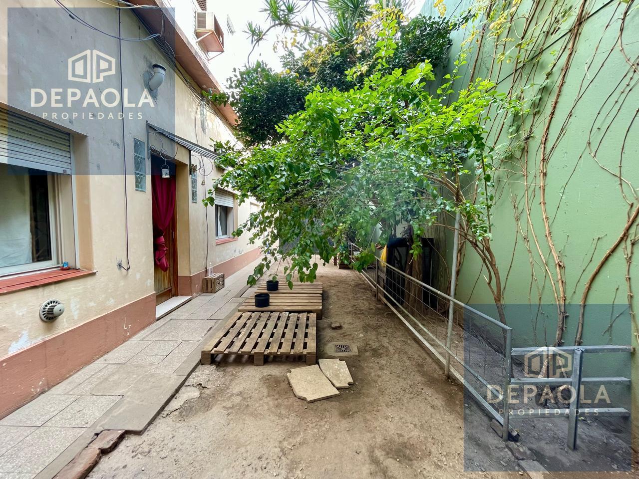 Foto de CASA CON GALPON DEPOSITO - 236,28m2 - EXCELENTE UBICACIÓN - PROX CABA Y, imagen 1
