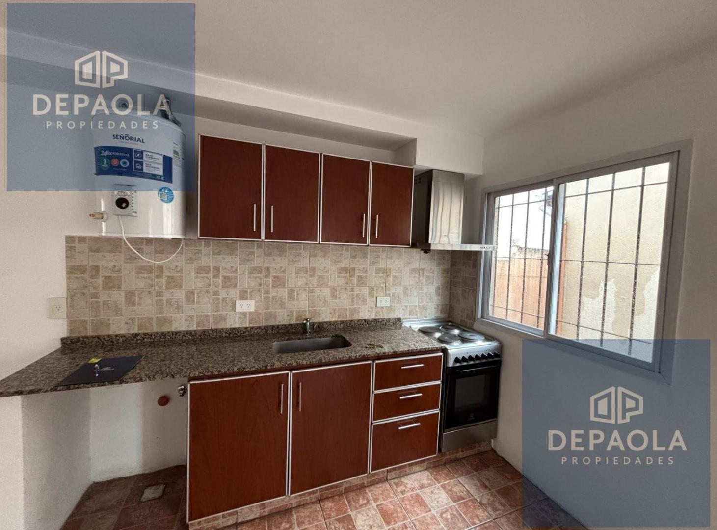 Foto de alquiler PH 2 ambientes en PLANTA ALTA, imagen 1