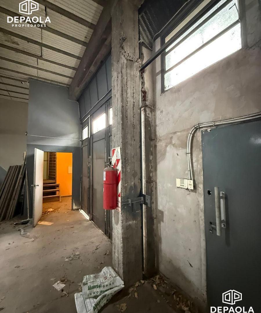 Foto de alquiler galpon deposito con oficina 400m2, imagen 4