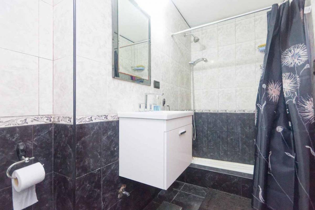 Venta PH Flores Impecable Ideal 2 Familias. 3