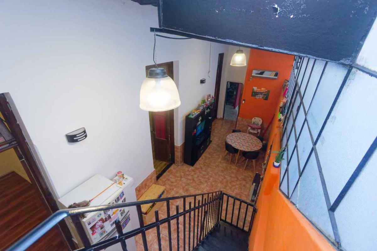 Venta PH Flores Impecable Ideal 2 Familias. 3
