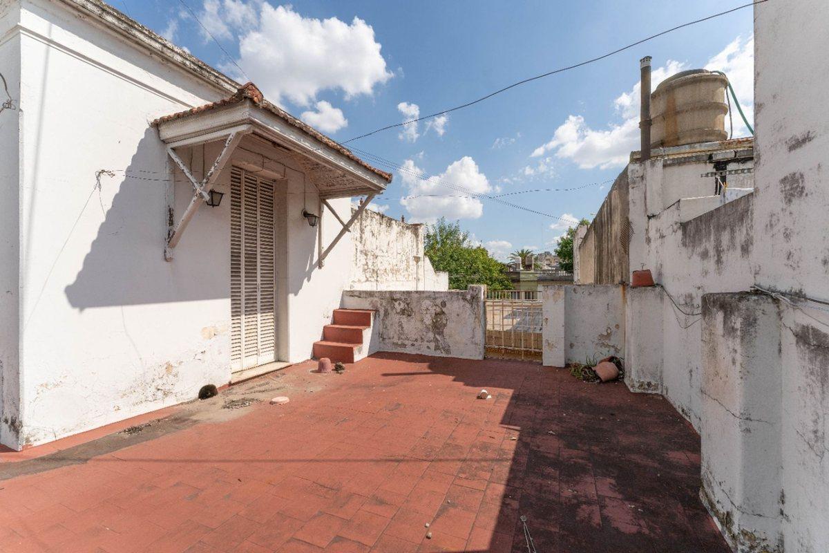 Venta Casa Multifamiliar con Jardin Floresta 1
