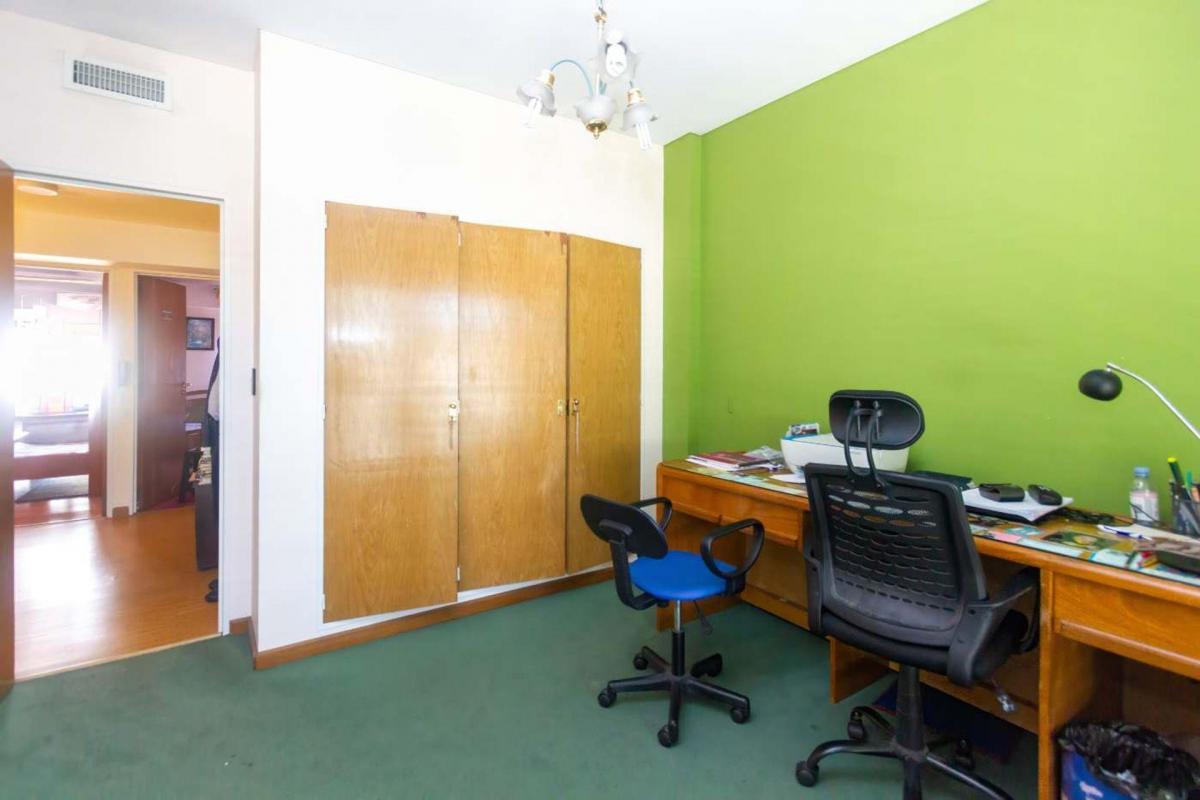 Venta Casa Enorme Jardín con Parrilla y Terraza 2